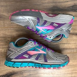 Brooks Adrenaline GTS 17 Running Shoe